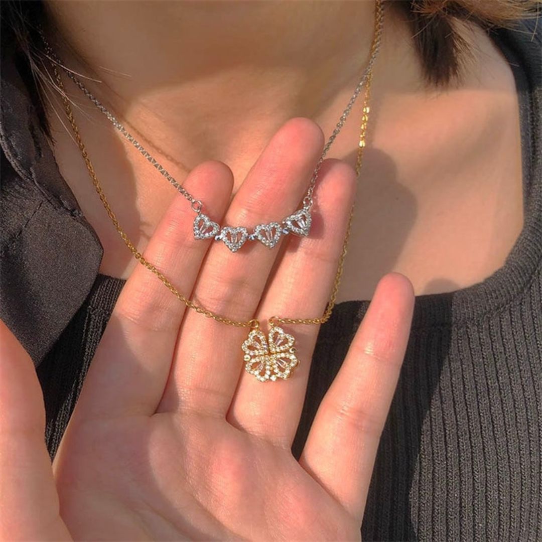 Four-Leaf Clovers Pendant Necklace™